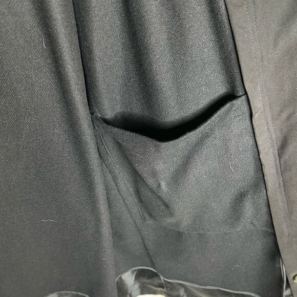 Ralph Lauren Black Trench Coat in Size 40R - Picture 7 of 15